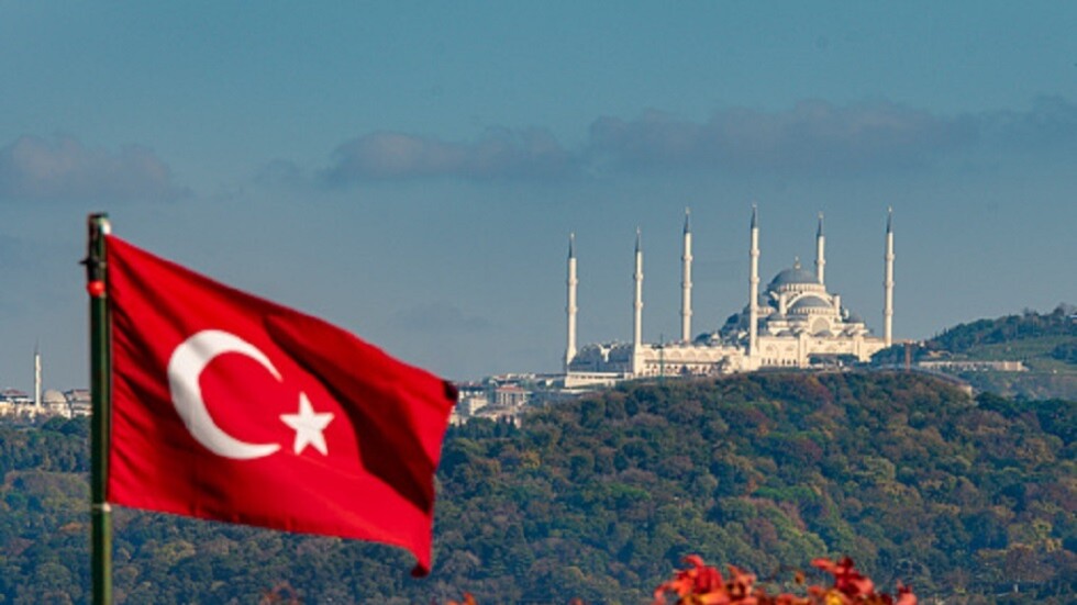 وفد تركي يضم وزيري الدفاع والخارجية يتوجه إلى ليبيا