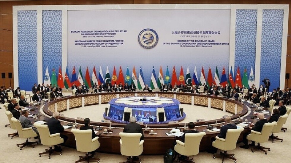 خبير: العرب يميلون إلى موقف متوازن من الأزمة الأوكرانية رغم الضغوط الأمريكية