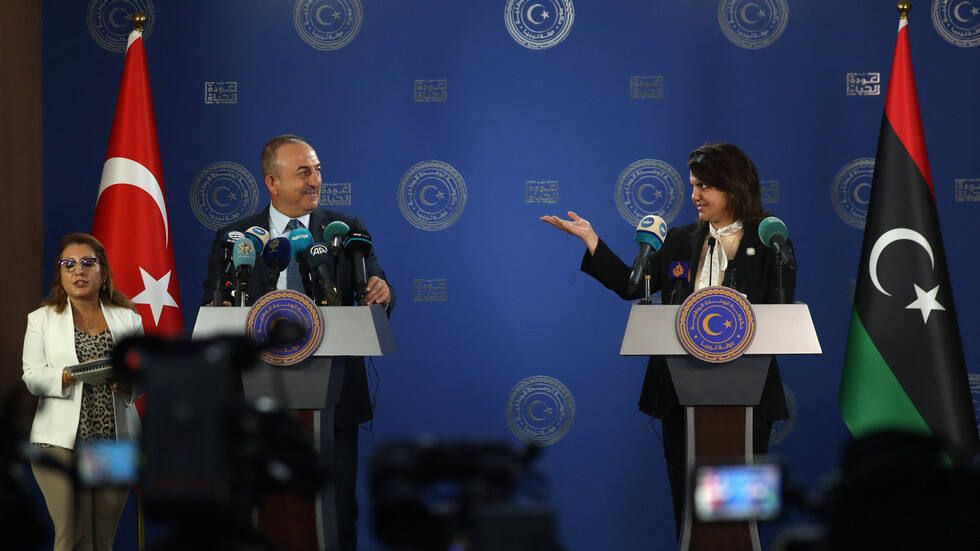 تشاووش أوغلو: تركيا ستوقع اليوم مذكرة تفاهم في مجال الغاز مع ليبيا