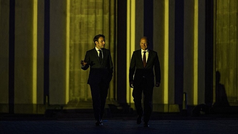 "بلومبيرغ": تحالف "برلين - باريس" بدأ بالانهيار والاتحاد الأوروبي في مأزق