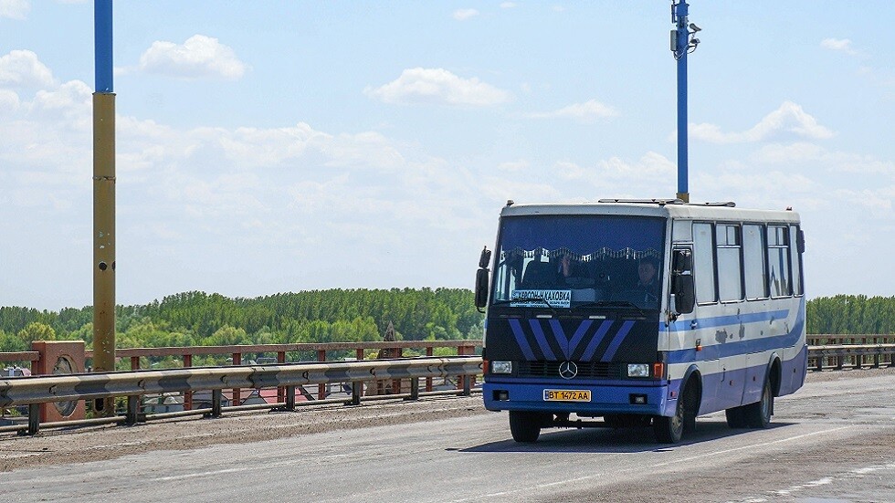 قتلى وجرحى في ضربة بصاروخ HIMARS أوكراني لحافلة مدنية في خيرسون