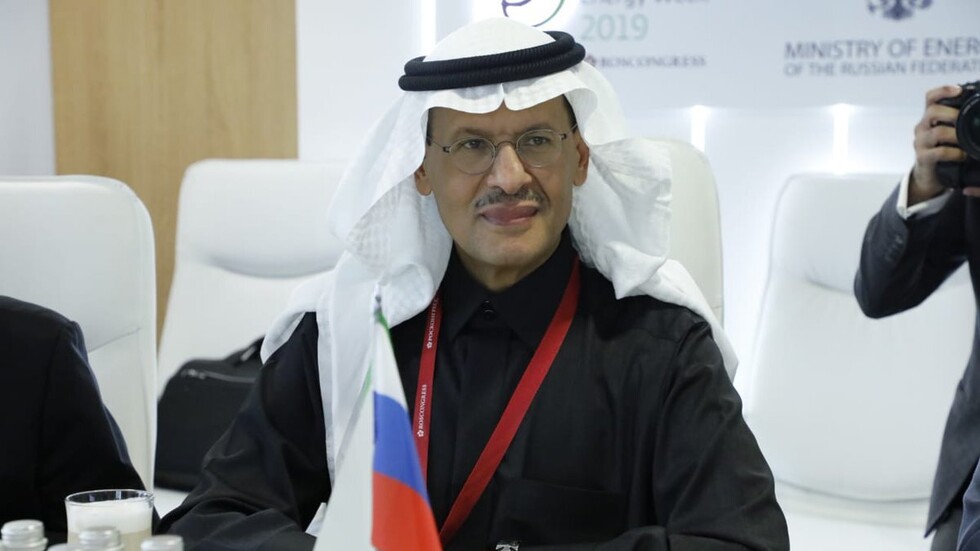 الأمير عبد العزيز بن سلمان: الاتهامات بالانحياز لـ