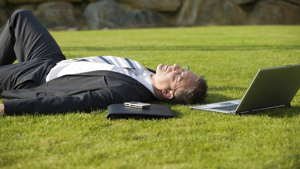 ما ضرر النوم في النهار؟