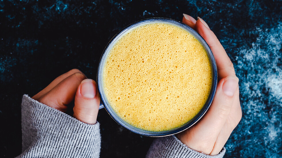 كيف يساعد "مشروب ذهبي" في تحسين النوم؟