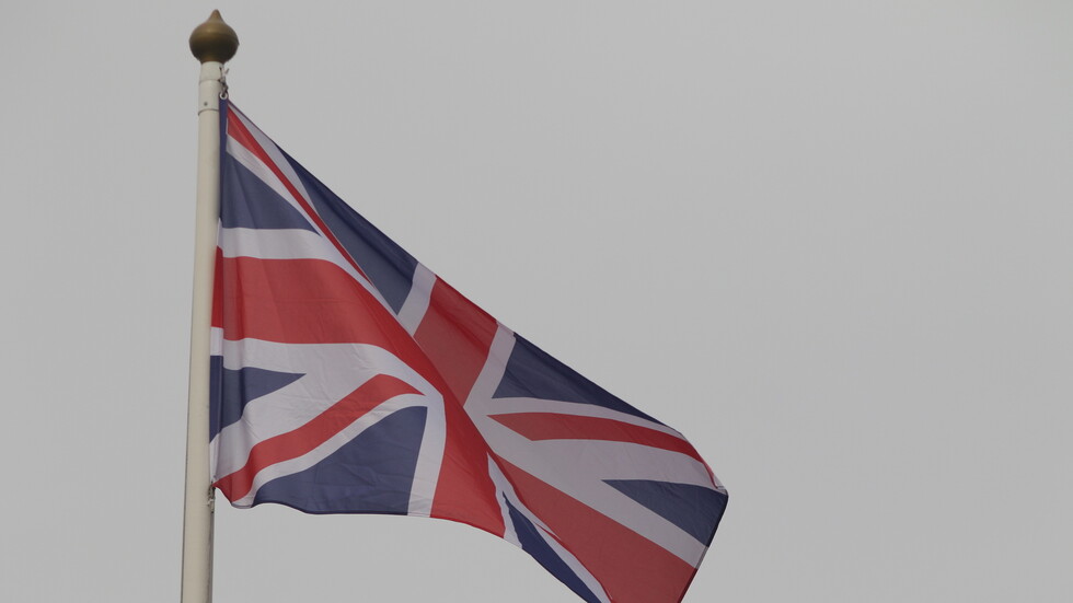 بريطانيا تحذر رعاياها من توتر الأوضاع في العراق