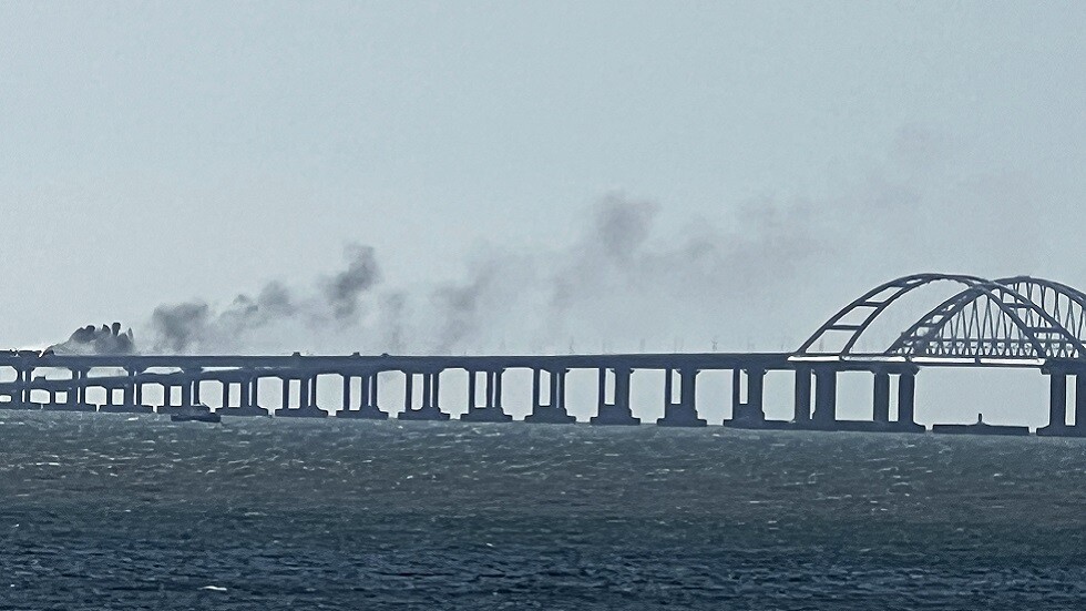 لجنة مكافحة الإرهاب الروسية: تفجير شاحنة على جسر القرم