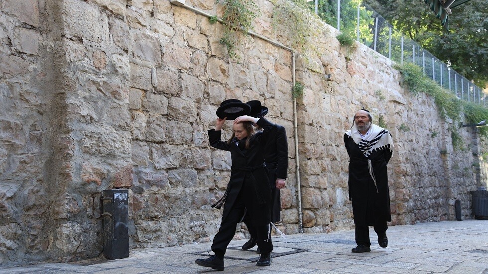 مكافأة مالية لمن يُدخل قرابين نباتية يهودية إلى المسجد الأقصى