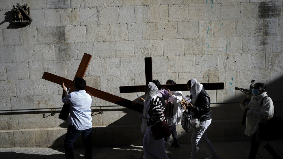 قادة الكنائس في القدس: قلقون من نقل سفارة بريطانيا إلى القدس