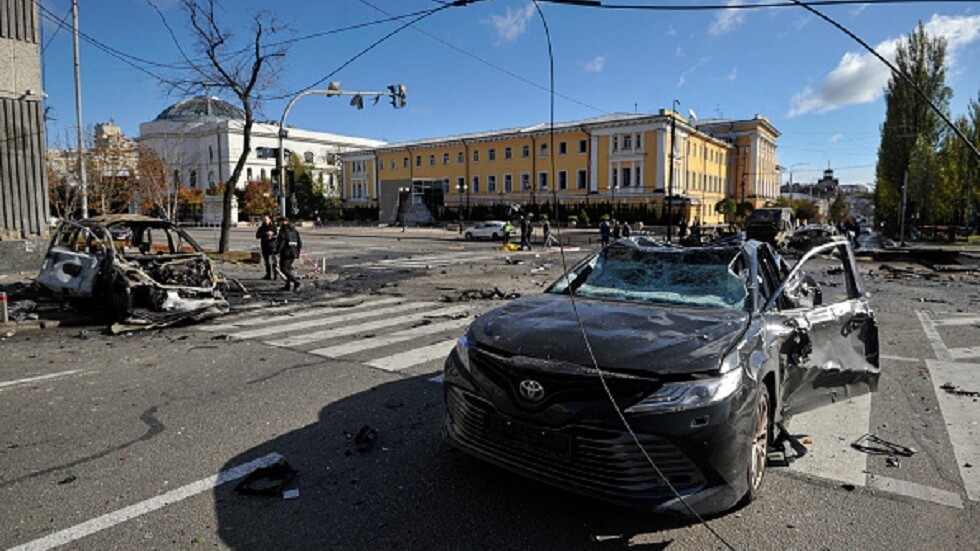 كازاخستان تدرس احتمال إجلاء موظفي سفارتها في كييف