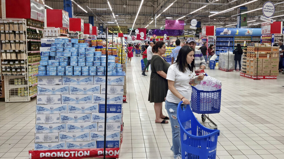 "أسوشيتد برس":  سخط عام في تونس جراء نقص الغذاء