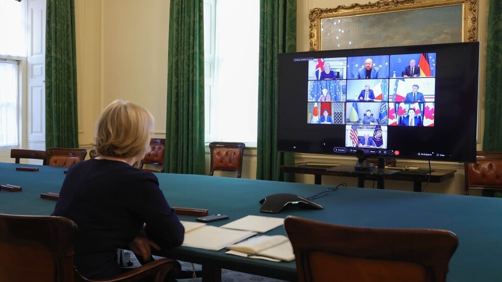 قادة "السبع" يعربون عن دعمهم التام لأوكرانيا في مواجهة روسيا