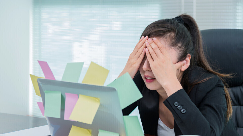 دراسة تكشف أعراضا للخرف تظهر قبل عقد من تشخيص مرض الدماغ القاتل