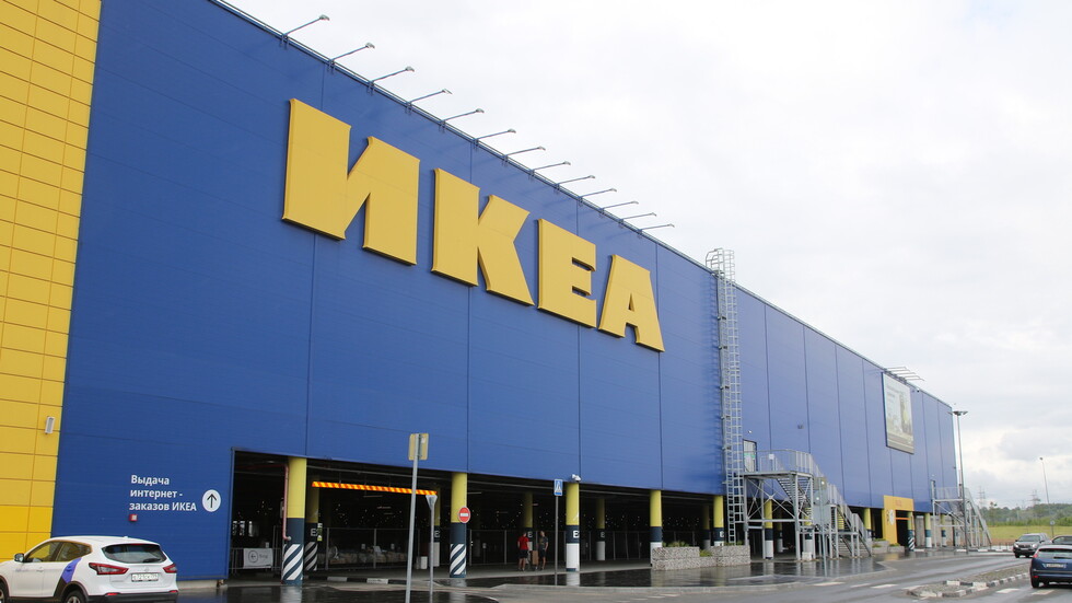 "إيكيا" السويدية تسرح 10 آلاف موظف من طاقمها في روسيا