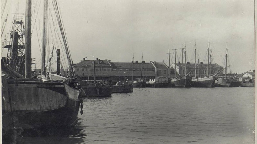 لجنة التحقيقات الروسية تبدأ تحرياتها بشأن السفينة والبحارة الروس المحتجزين كرهائن في ميناء أوكراني