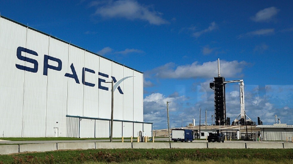 SpaceX تبلغ البنتاغون عزمها وقف تمويل استخدام أوكرانيا محطات الإنترنت عبر الأقمار الصناعية