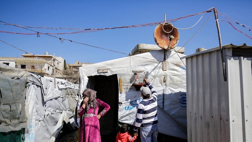 وزير لبناني: لسنا بحاجة إلى ضوء أخضر دولي لإعادة النازحين السوريين