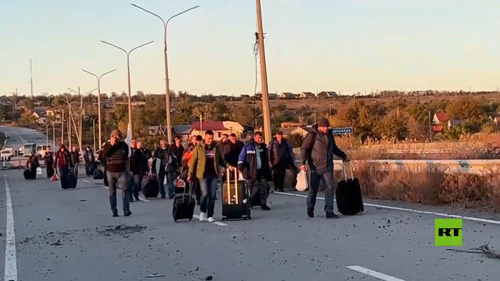 بالفيديو.. إتمام عملية تبادل أسرى بين روسيا وأوكرانيا