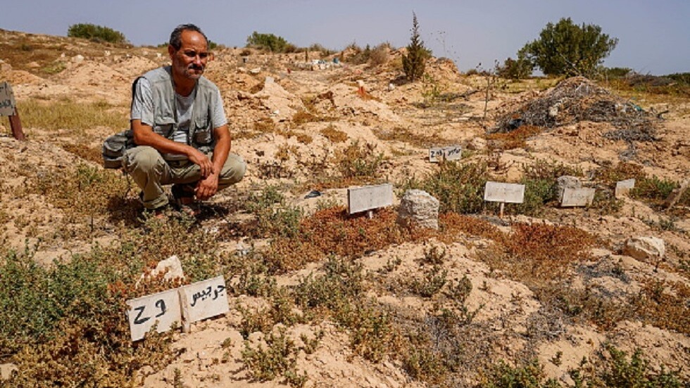 تونس.. فتح تحقيق إثر عثور أهالي جرجيس على عظام مطمورة قبالة 