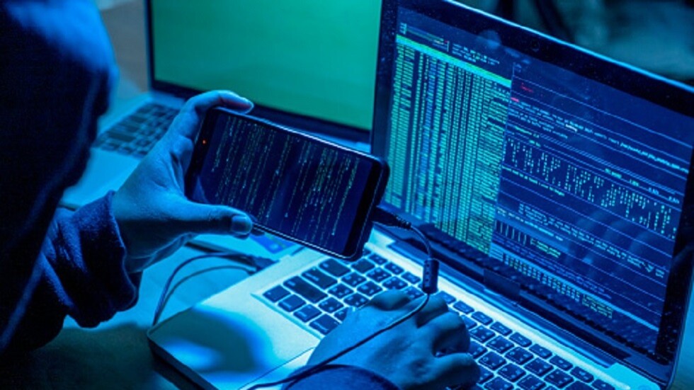 هدايا خادعة.. مستخدمون يتعرضون للخطر إثر اختراق حساب "تويتر" الخاص ببورصة Gate.io للعملات المشفرة