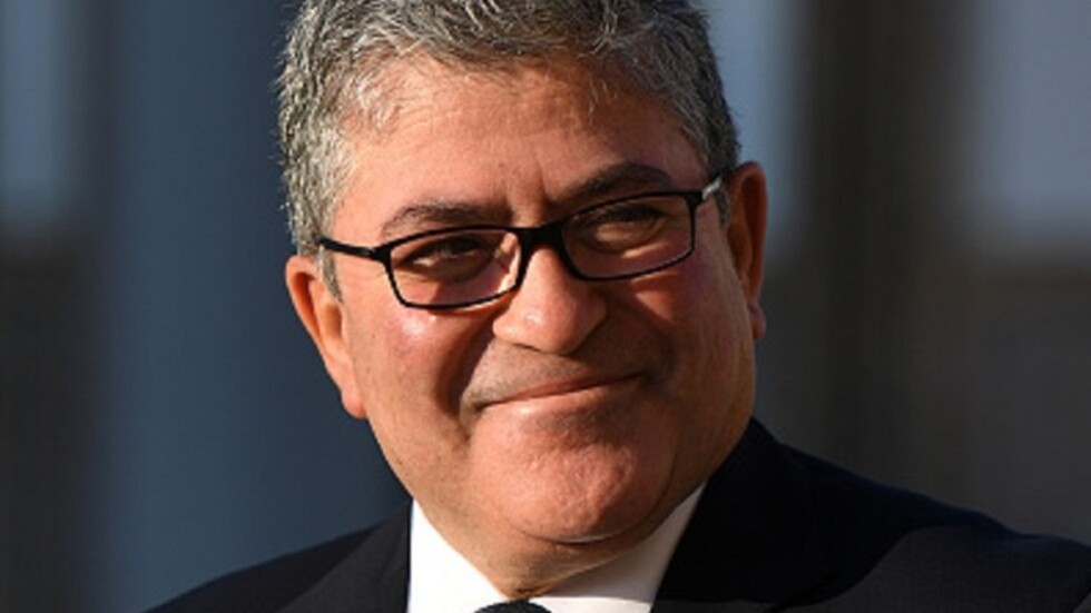 العكروت: طردت لرفضي أن تطال تجاذبات السياسة المؤسسة العسكرية في تونس