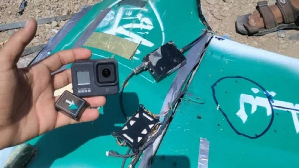 الثانية خلال 48 ساعة.. دفاعات ألوية العمالقة تسقط مسيرة حوثية في الحديدة غربي اليمن (صور)