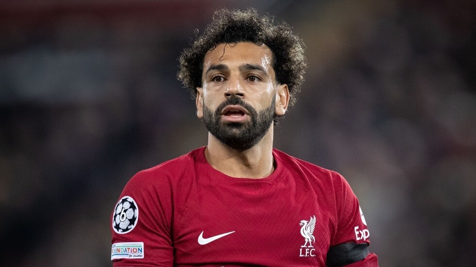 سخرية من عطل "واتساب".. وليفربول يتعرض لموقف محرج بسببه (صورة)