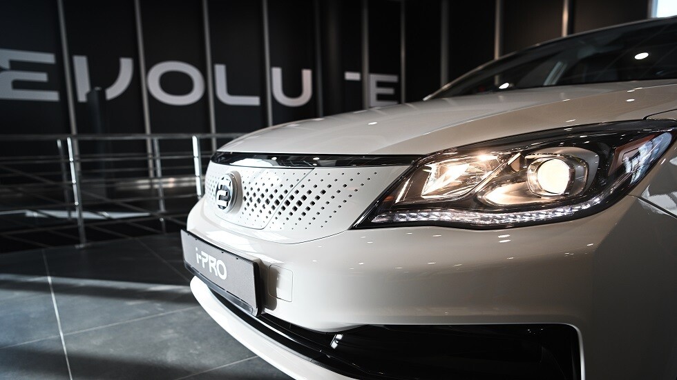 بدء مبيعات سيارة Evolute i-PRO الروسية الكهربائية الجديدة