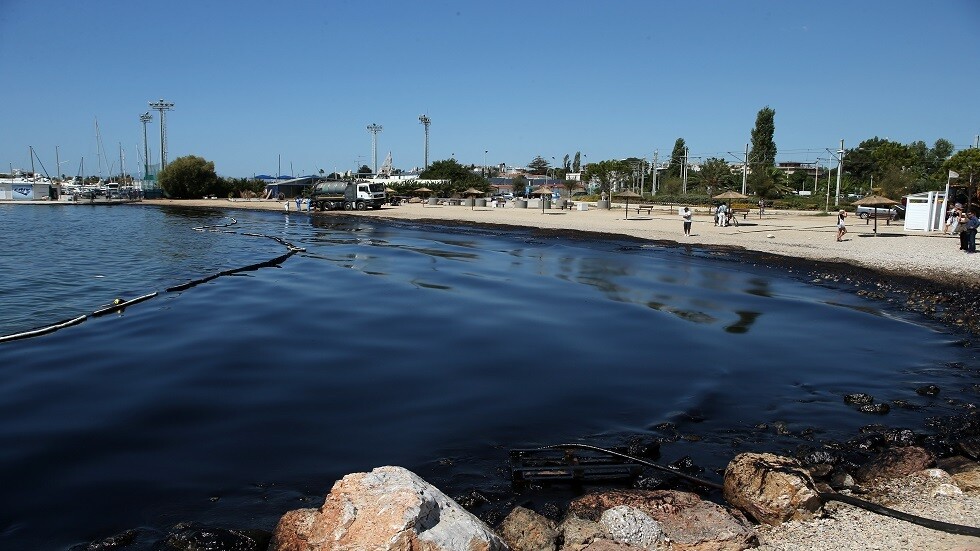 علماء روس يبتكرون اسفنجاً قابلاً للتحلل بغية جمع النفط المنسكب