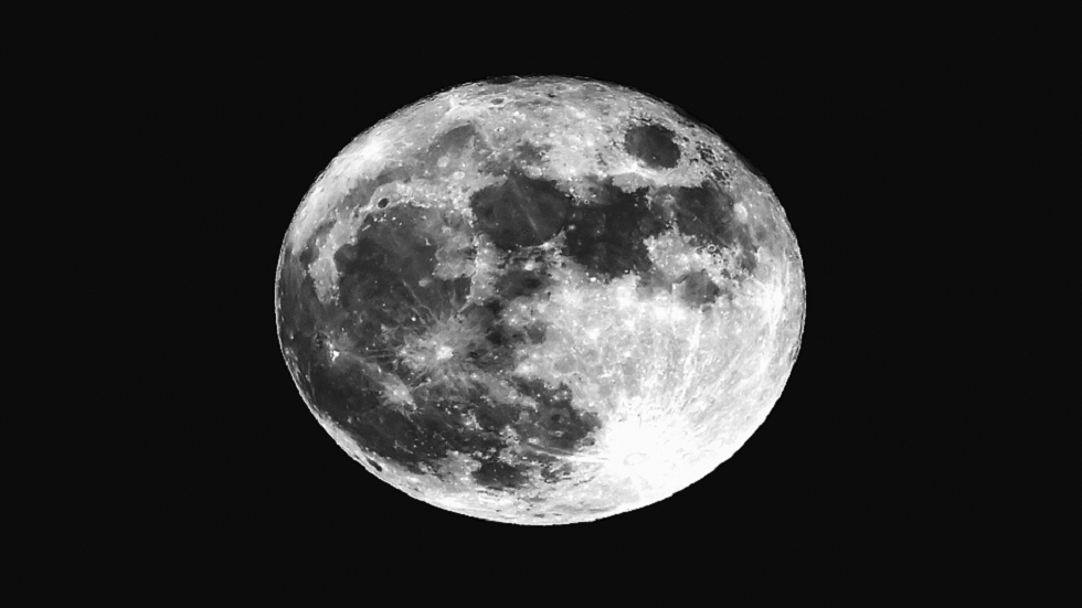 مركبة لوسي تظهر الفضاء الشاسع بيننا وبين القمر!