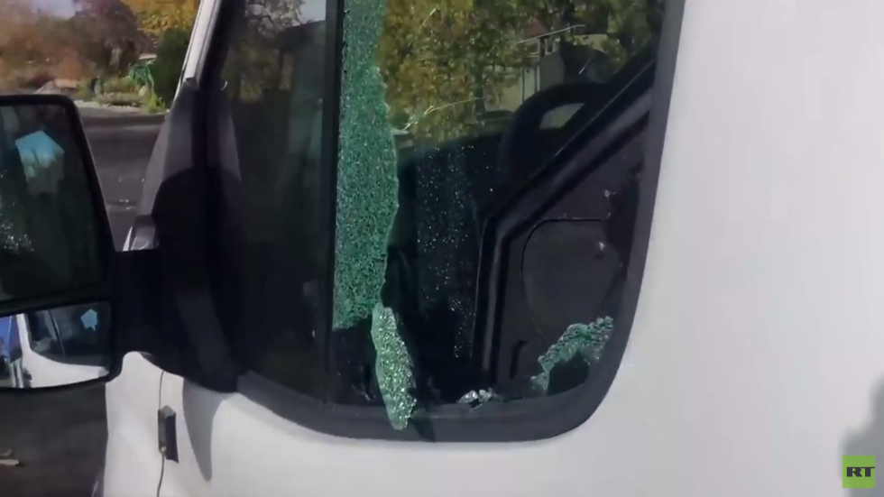 تعرض الفريق الصحفي لقناة RT لإطلاق نار من جانب القوات الأوكرانية