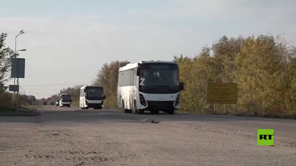 الدفاع الروسية تنشر فيديو لعسكريين بعد تحريرهم من الأسر الأوكراني