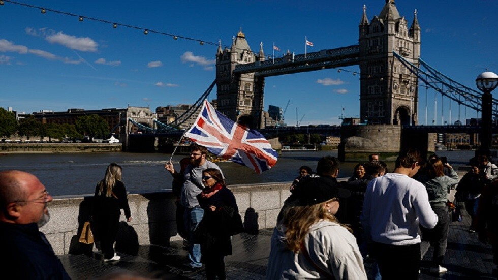 مارشال بريطاني: المملكة المتحدة معرضة لضربة صاروخية روسية بعيدة المدى