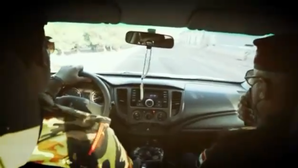 العراق.. القبض على تاجر مخدرات في بغداد بحوزته 5 كغ من مادة الكرستال (فيديو)