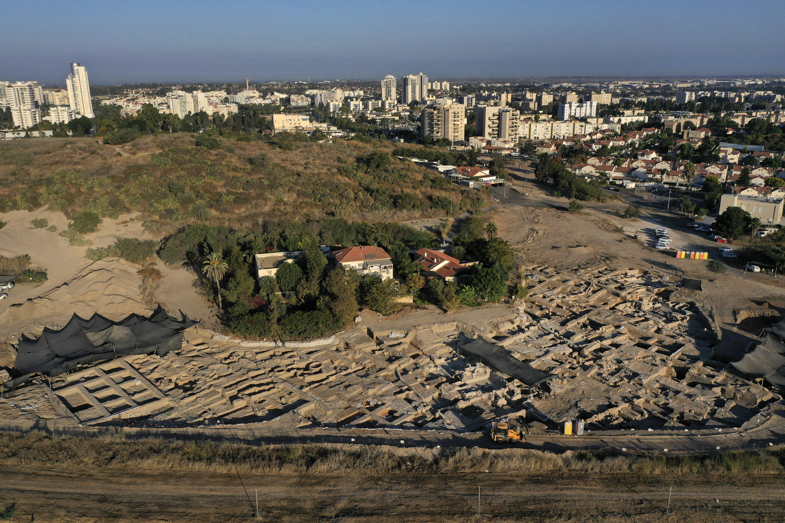 إسرائيل تعلن عن اكتشاف يعود تاريخه إلى 