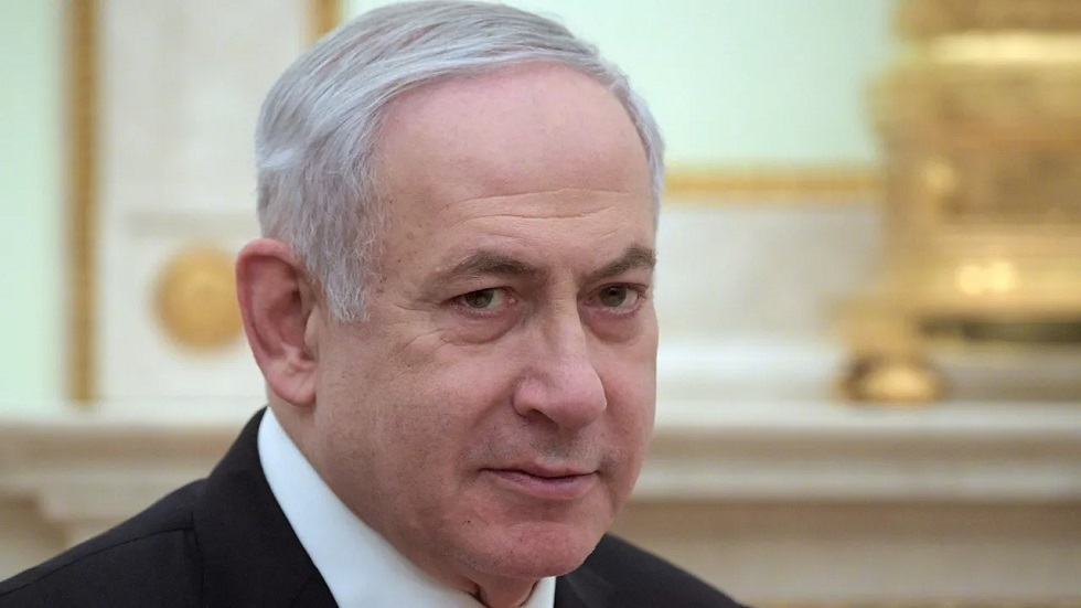 رئيس الوزراء الإسرائيلي السابق نتنياهو ينقل إلى المستشفى