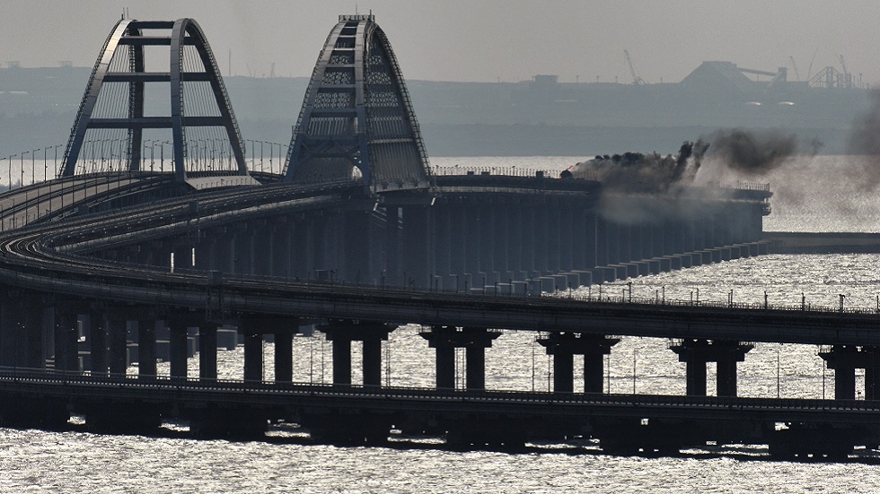 لجنة التحقيق الروسية: 3 قتلى بالتفجير على جسر القرم