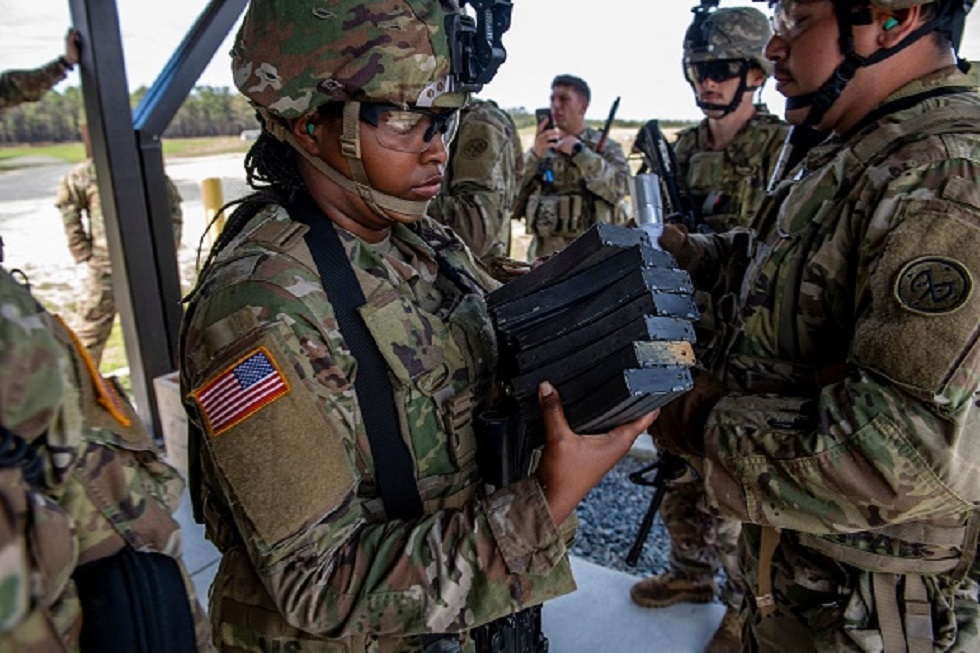 الجيش الأمريكي يشارف على استنفاد مخزوناته من الأسلحة الحديثة التي أرسلها لكييف