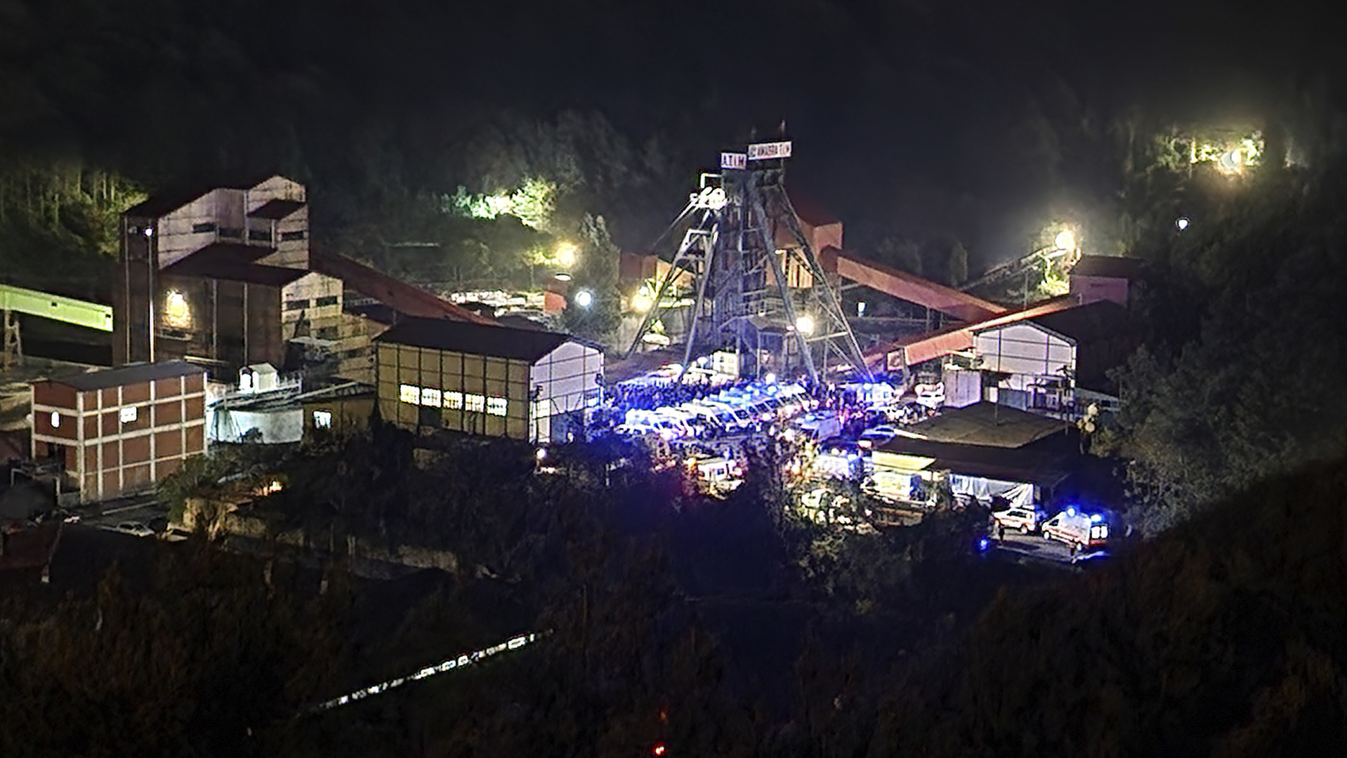 تركيا.. ارتفاع ضحايا انفجار منجم للفحم إلى 42 قتيلا وانتهاء عملية إنقاذ العالقين