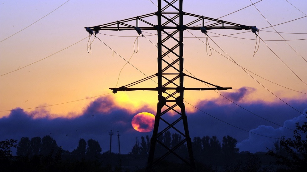 زيلينسكي: يجب على المواطنين التقليل من استهلاك الكهرباء