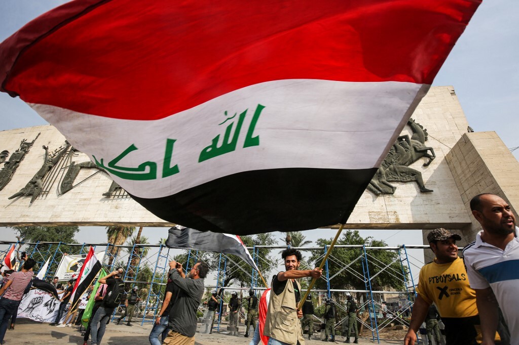 القضاء العراقي يستقدم برلمانيا للتحقيق في قضية سرقة 2.3 مليار دولار