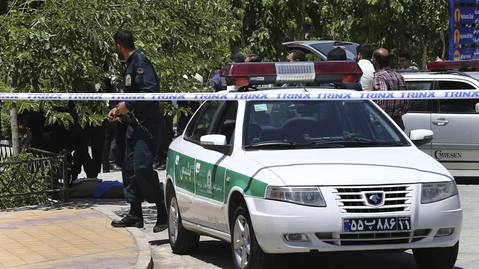 وكالة إيرانية تكشف هوية منفذي الهجوم الدموي على مرقد شيراز