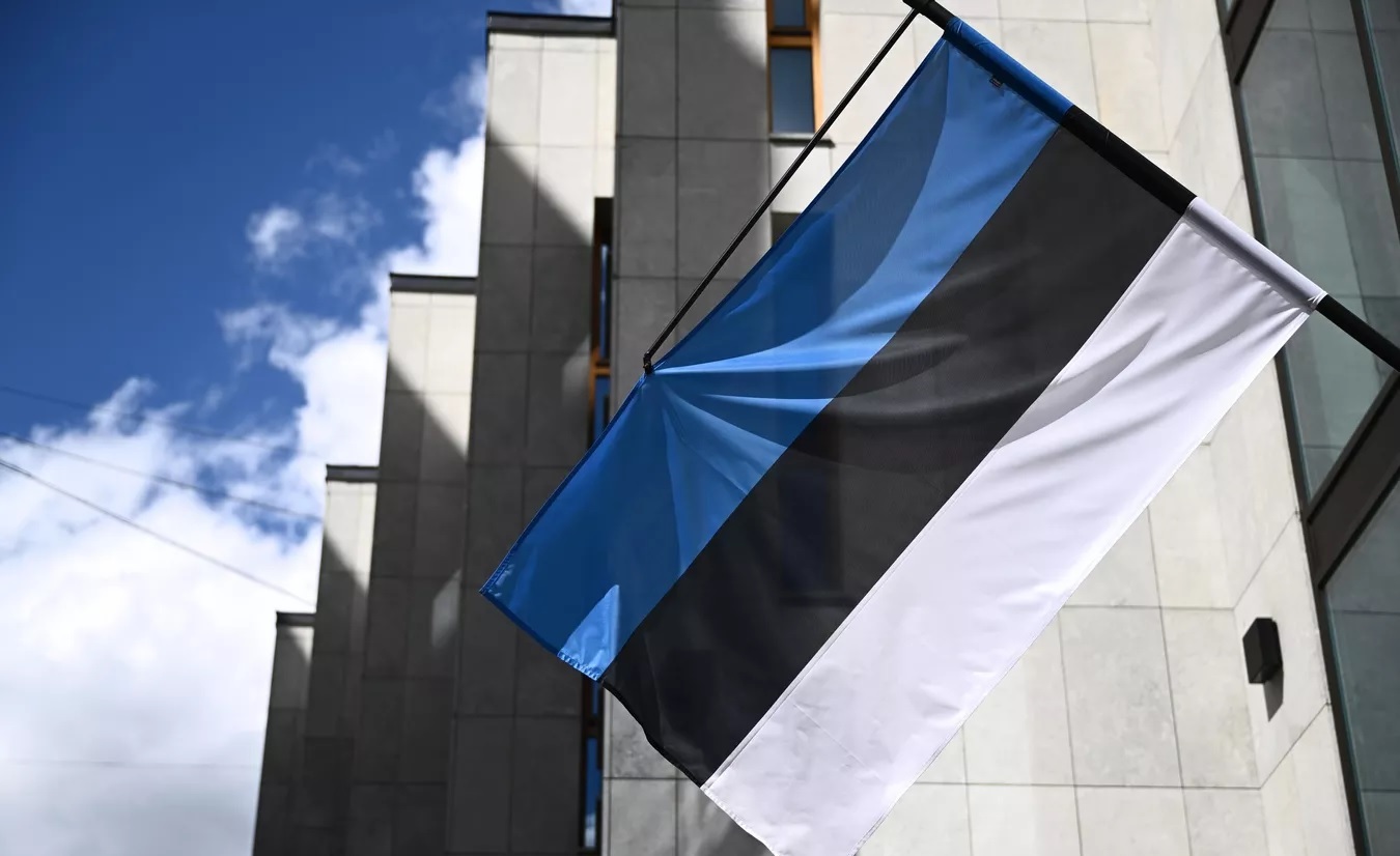 إستونيا توقف استيراد المنتجات النفطية من روسيا قبل الموعد المحدد
