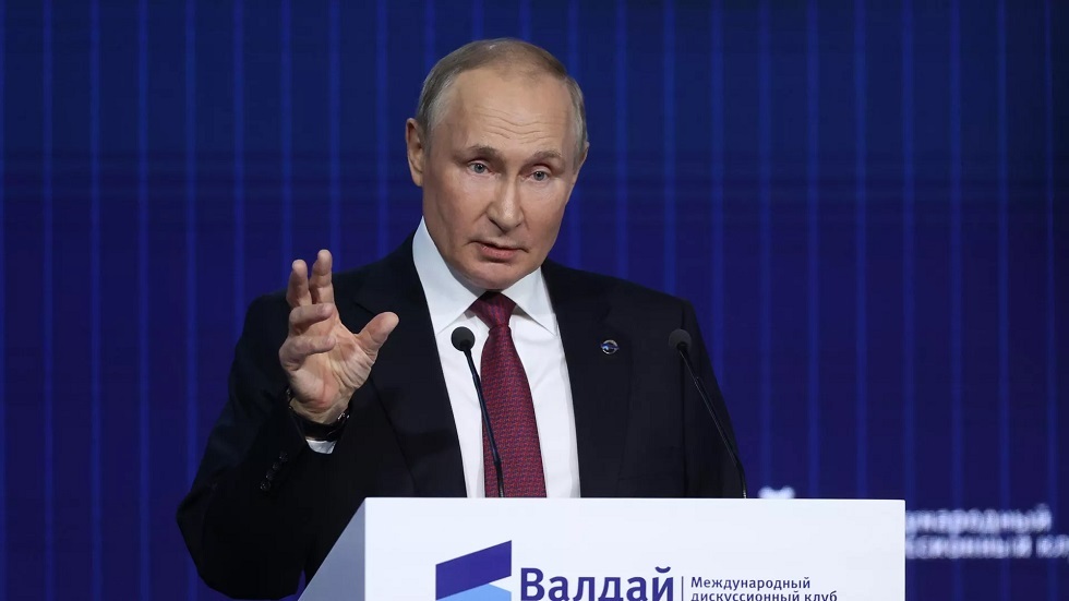 بوتين يتحدث عن التحديات الاقتصادية وبزوغ نظام مالي عالمي جديد