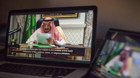 العاهل السعودي يدعو لبدء العملية السياسية بين الحكومة اليمنية والحوثيين بما يحفظ لليمن سيادته ووحدته