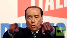 برلسكوني: زيلينسكي قادر على وقف القتال في أوكرانيا