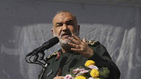 قائد الحرس الثوري الإيراني يتهم 4 دول بـ