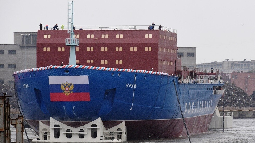 روسيا تنتهي من اختبار كاسحة جليد نووية جديدة