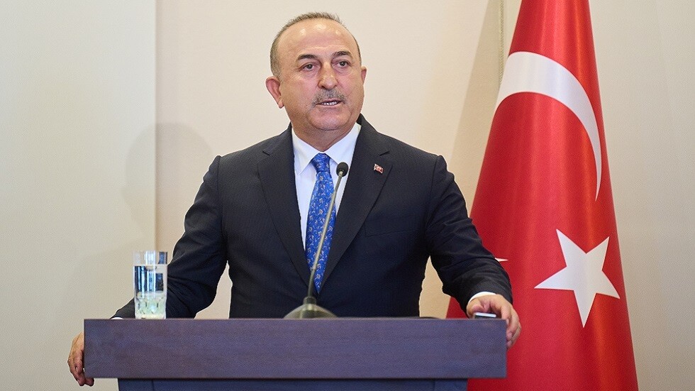 تشاووش أوغلو: خطوات مصر في تطبيع العلاقات بطيئة