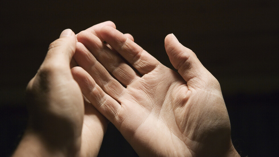 هل يوجد ارتباط بين أطوال أصابع اليد وشدة مرض 