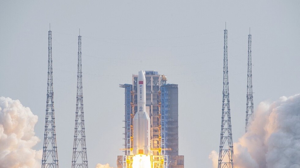 تحذير من سقوط حطام صاروخ صيني على الأرض خلال أيام